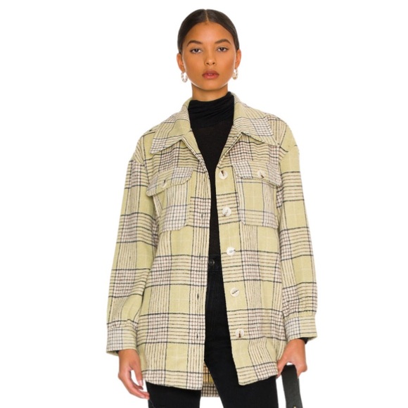 Line & Dot Shacket - Picture 3 of 9